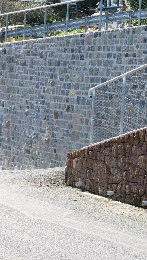 Masonry Retaining Wall