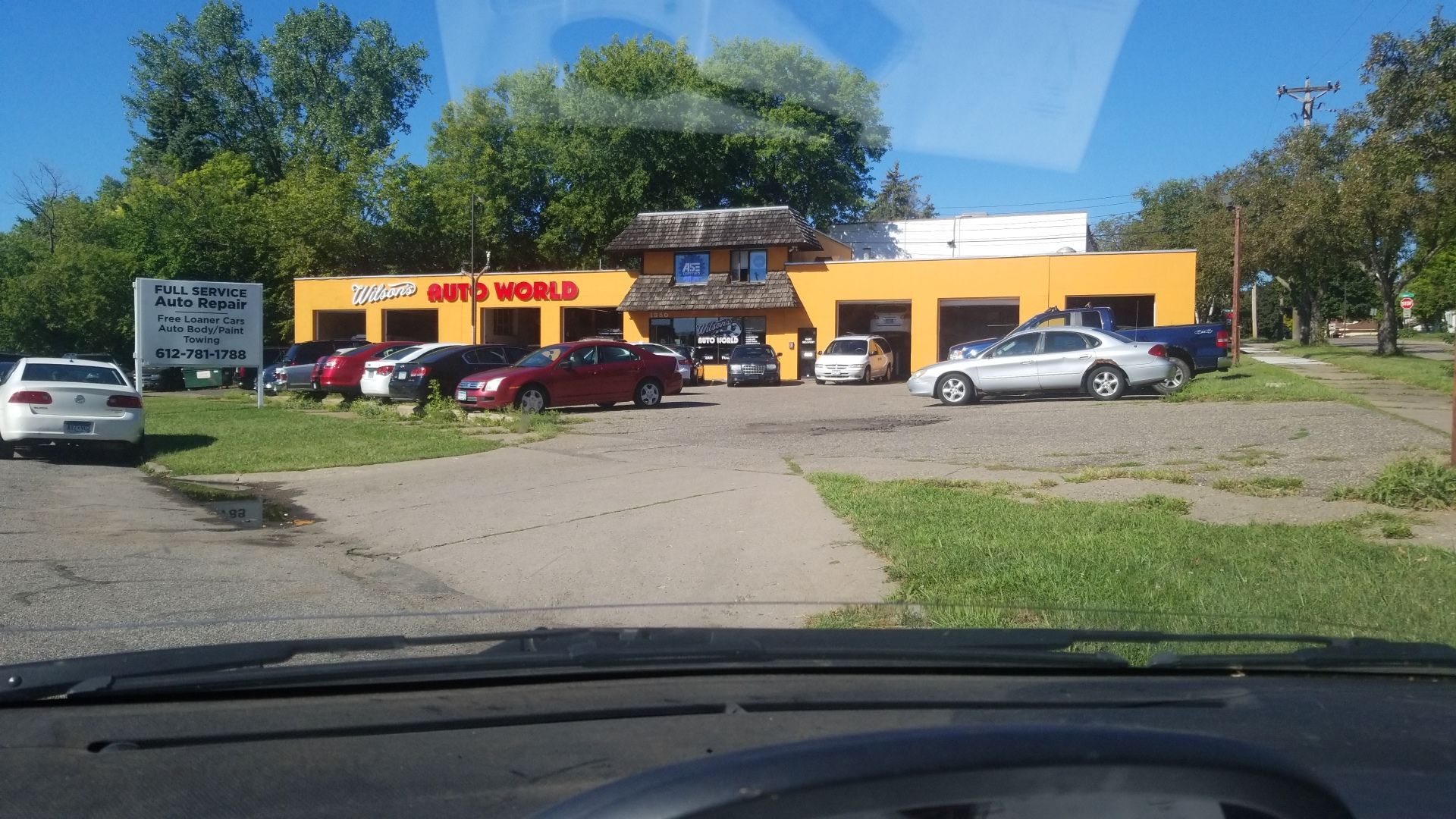 Cars Are Parked in Front of the Repair Shop | Wilson's Auto World
