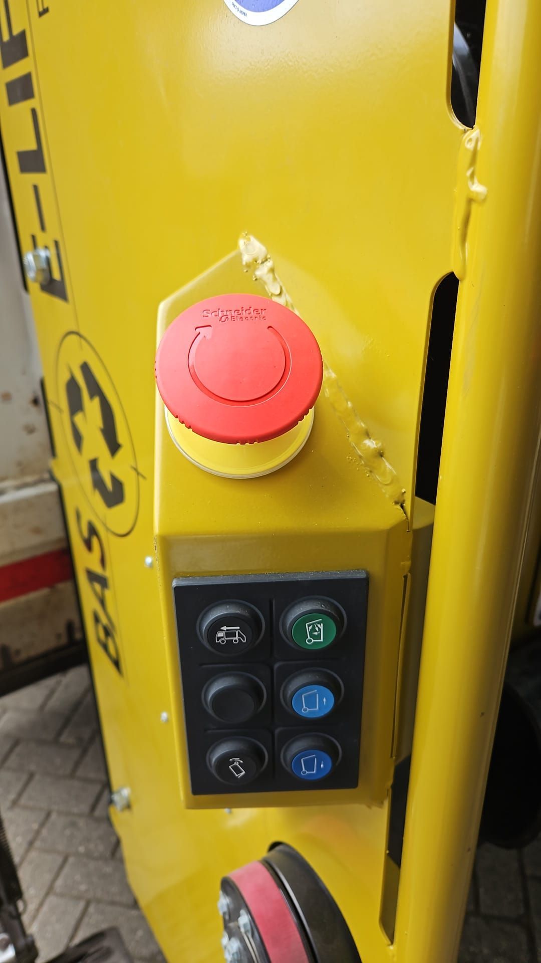 BAS E-LIFTER OPLICHTENDE KNOPPENKAST