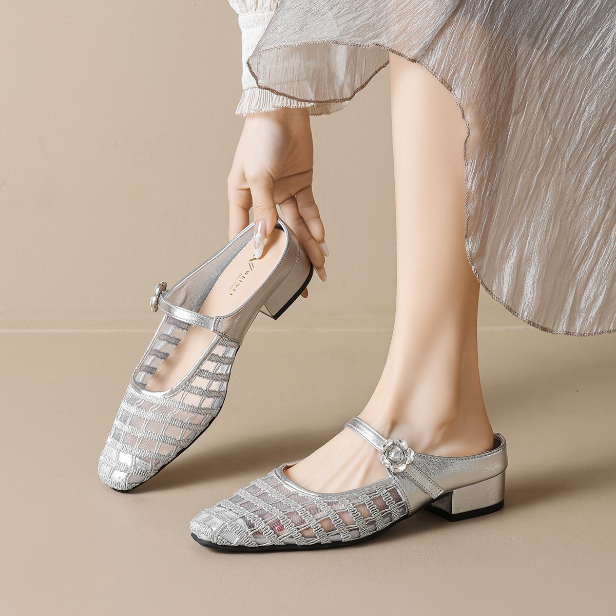 流行時尚  新款網面透明包頭低跟半拖鞋/涼鞋