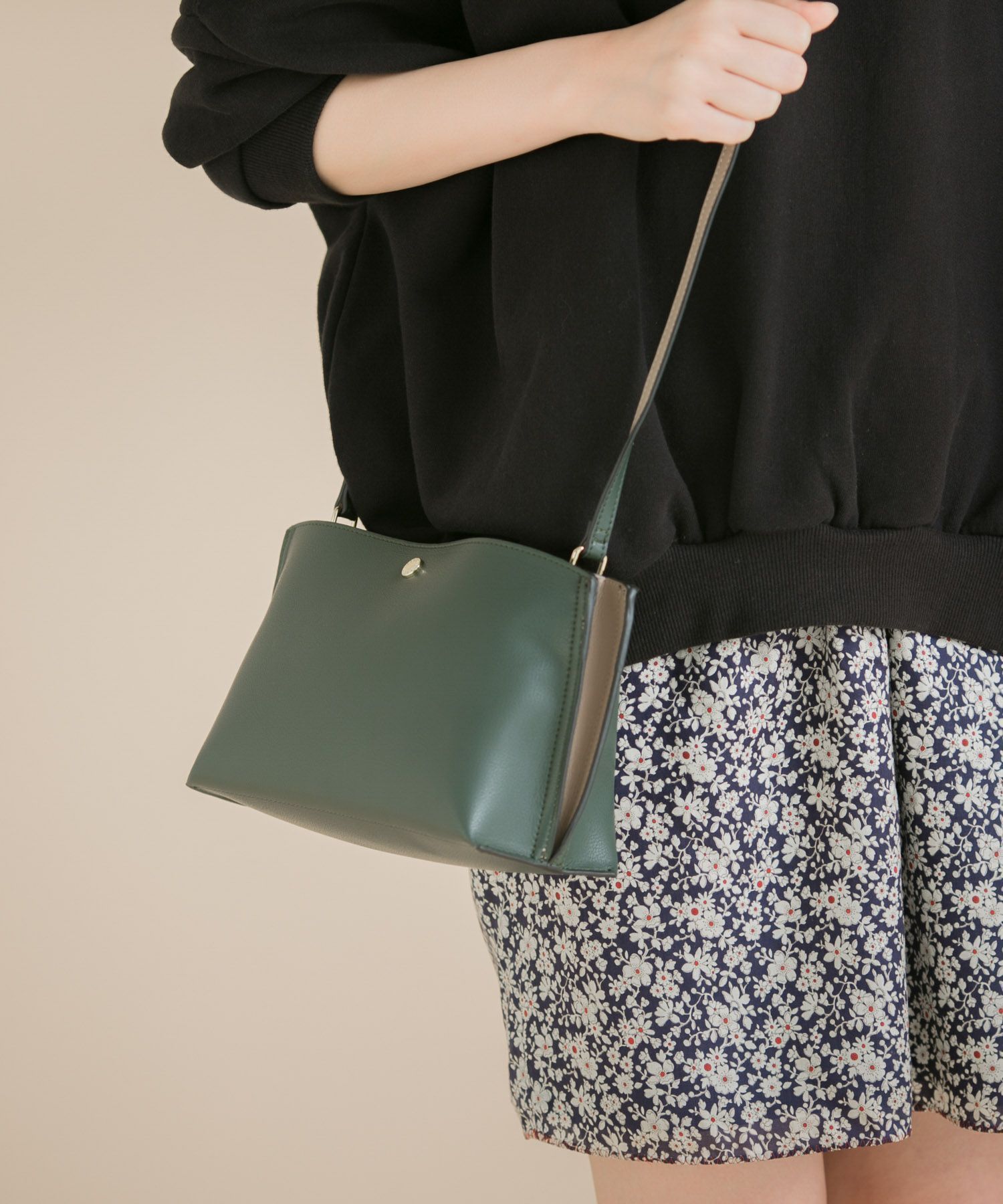 日本樂天網路熱賣 輕便斜掛逛街包