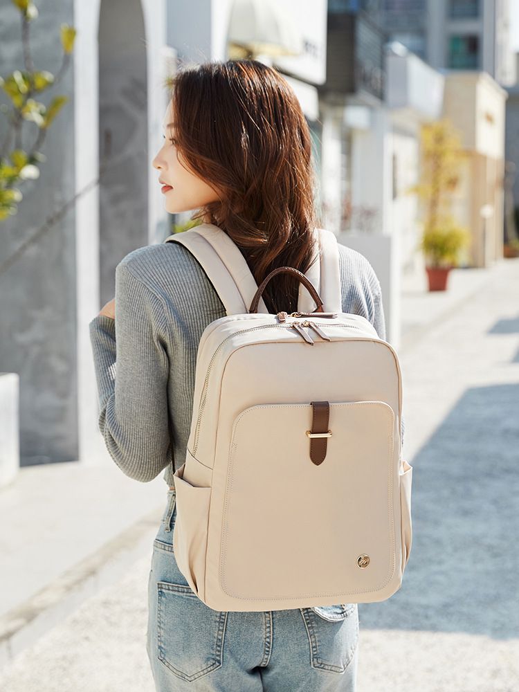 流行靚品 日式大容量雙肩包