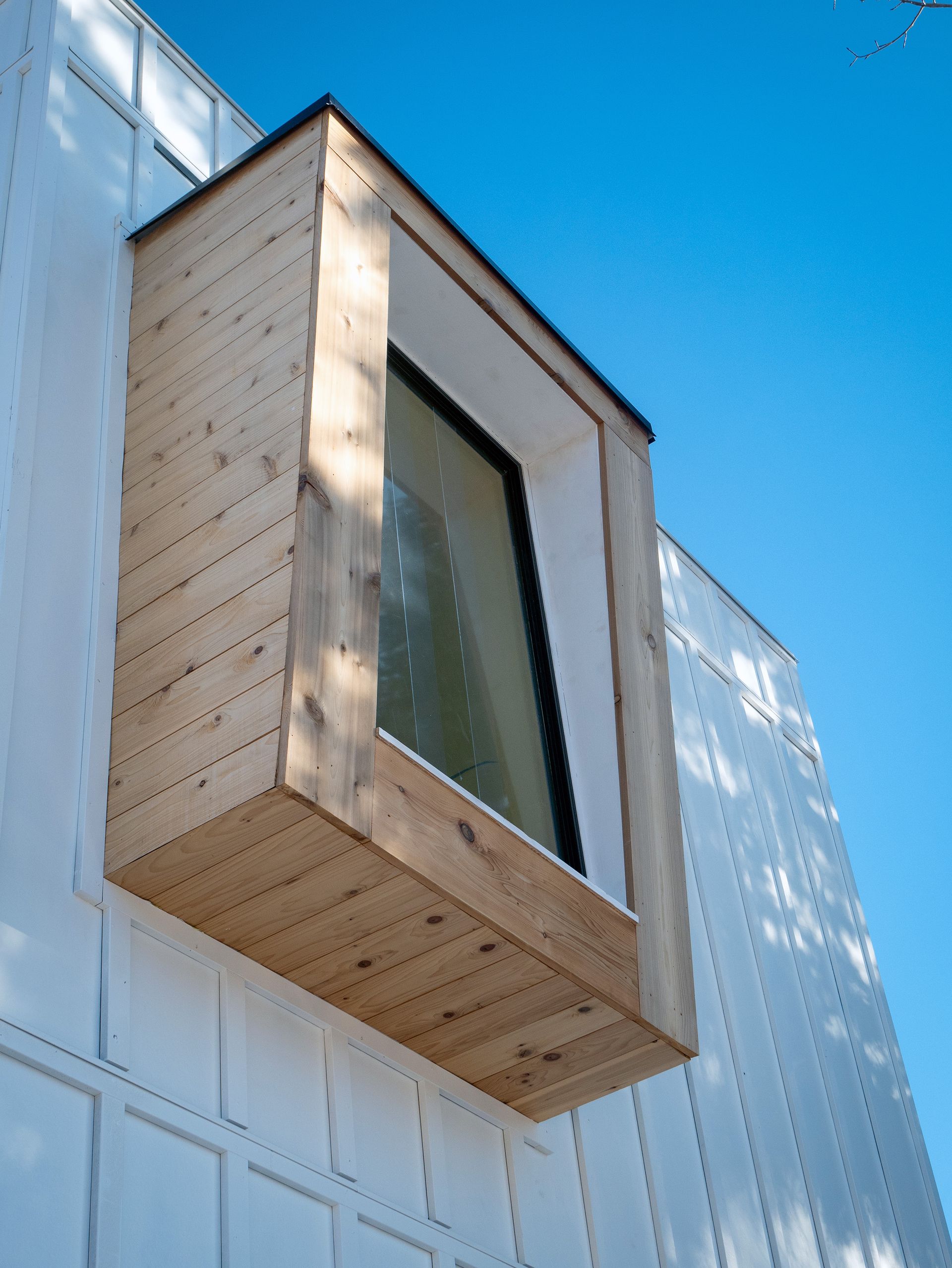 cabin exterior materials