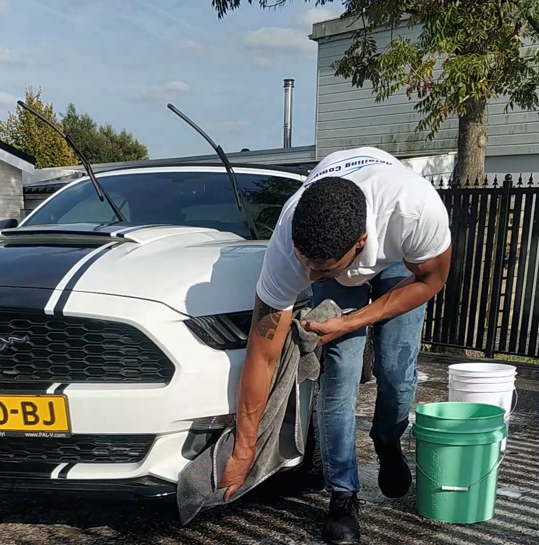 Ford mustang detailing op locatie