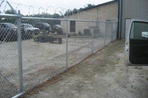 image-1054132-chain-link-fence.jpg