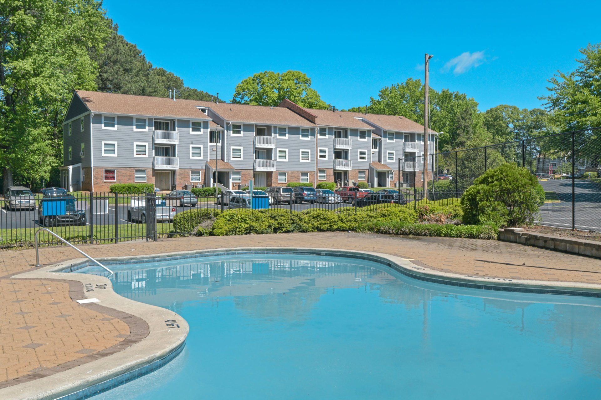 Pool | Woodfield Gardens