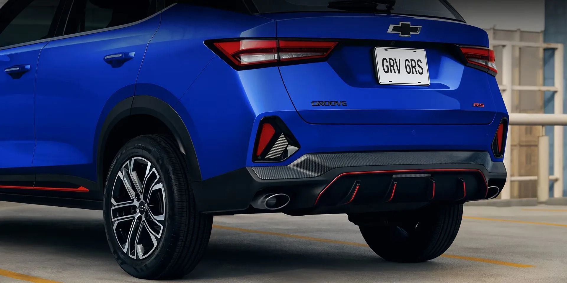Red accents on the side skirts and rear fascia.