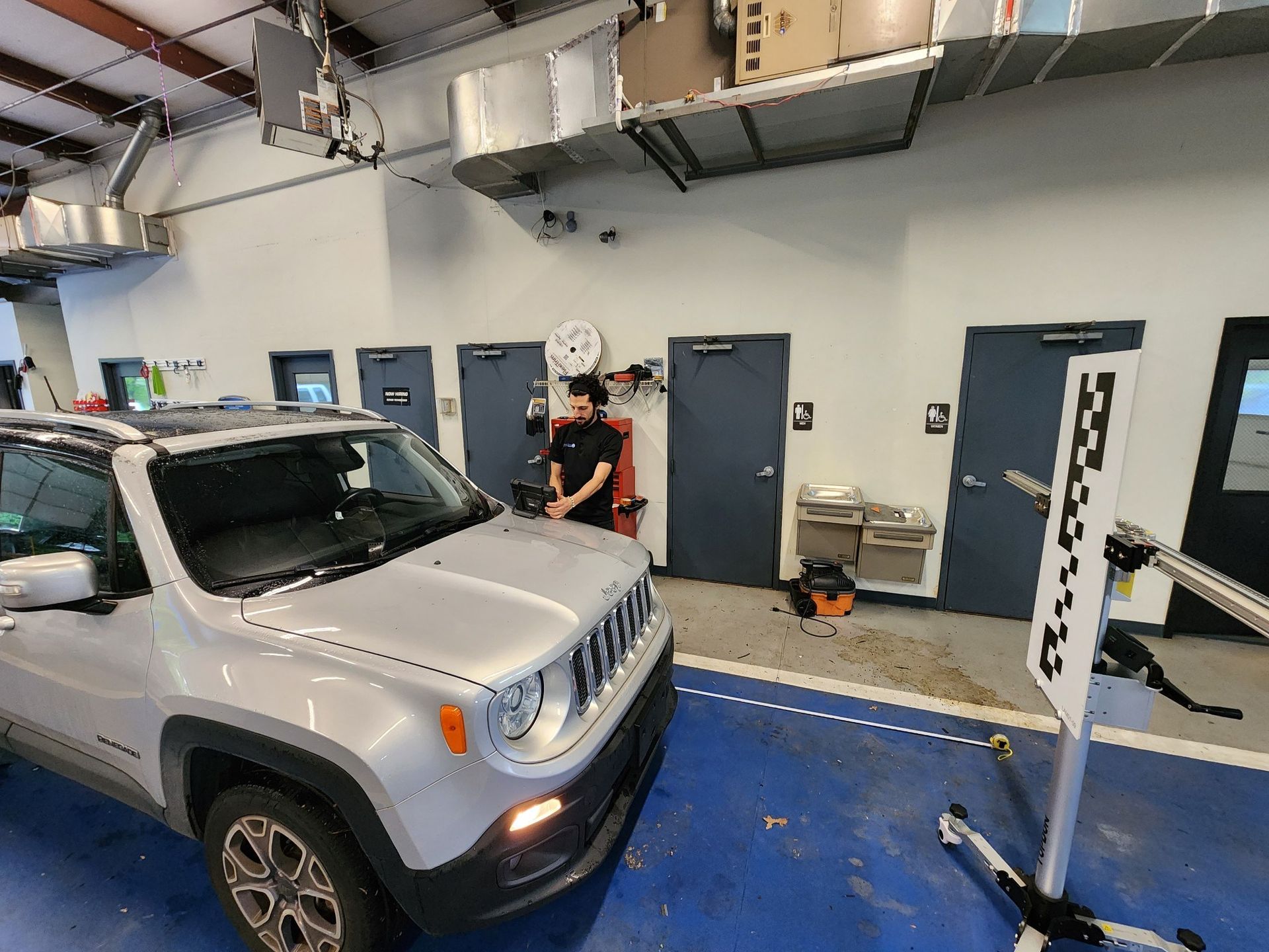 Jeep windshield replacement in Charlotte, SC