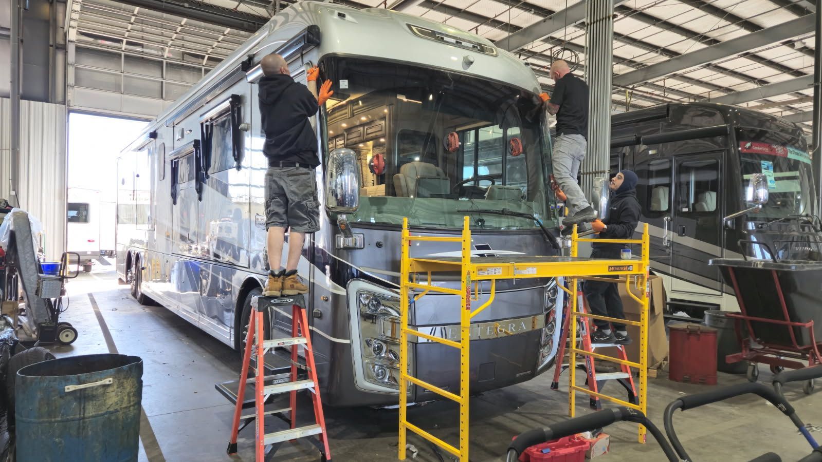 Motorhome Windshield Replacement in Charlotte, NC