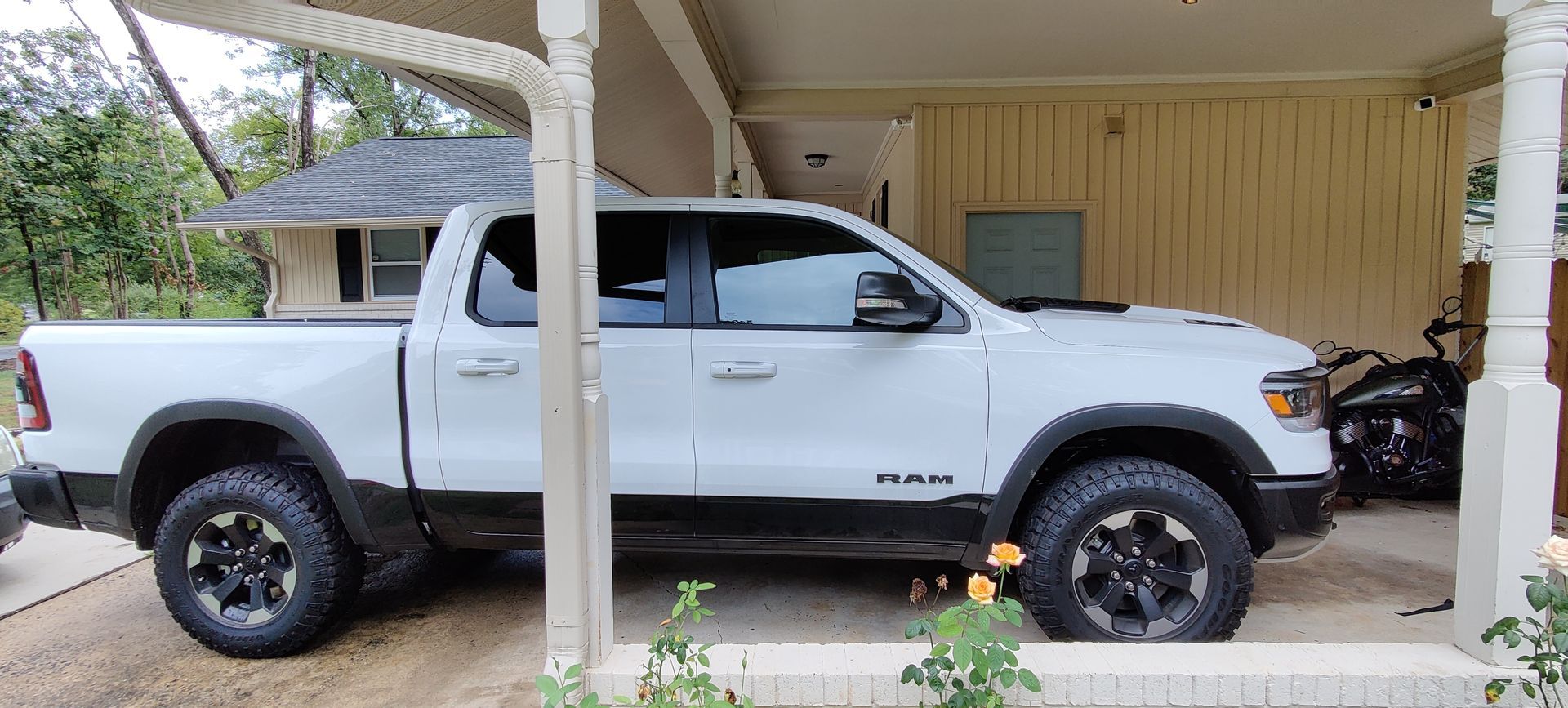 Dodge RAM windshield replacement in Charlotte, NC