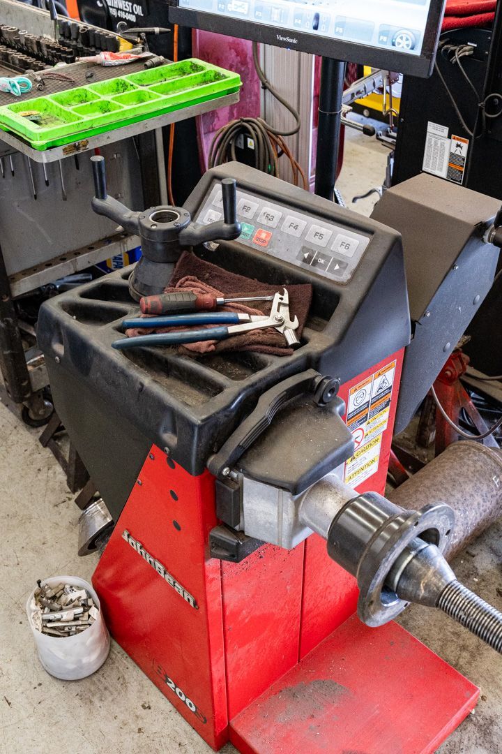 Wheel service at Hi-Tech Auto Specialists in IL