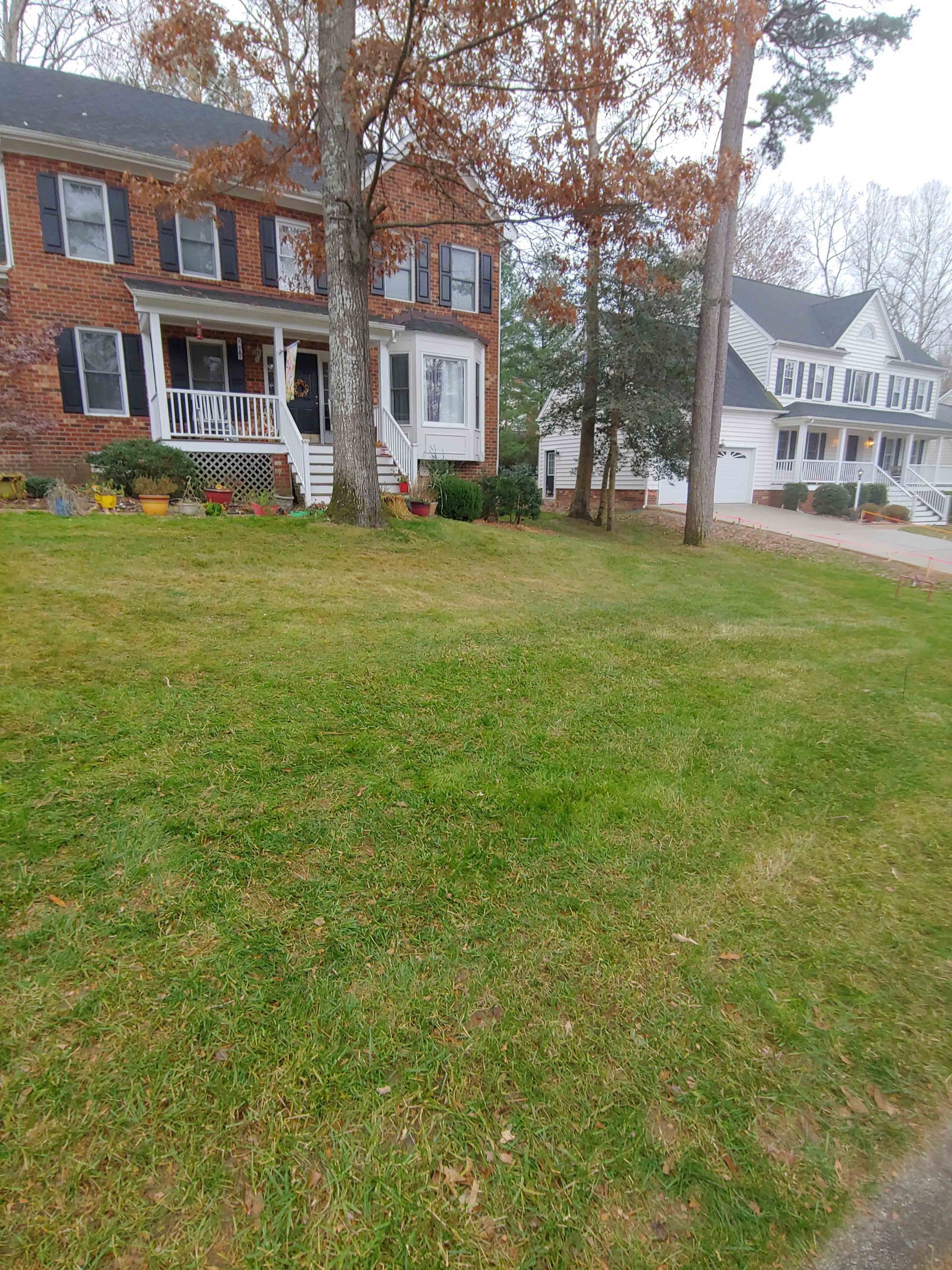Residential House Lawn — Hopewell, VA — T.A. Lawncare