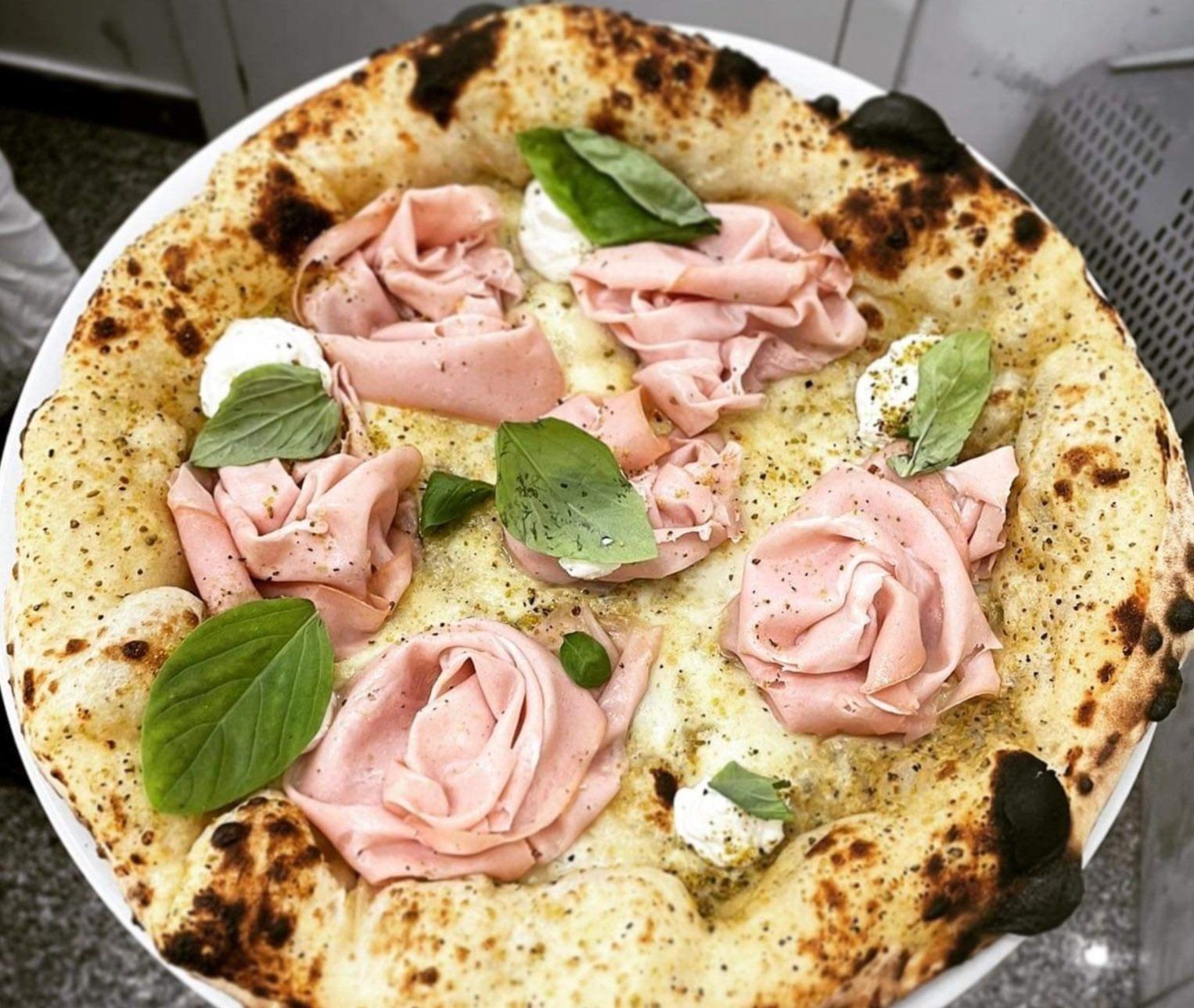 Pizza con mozzarella