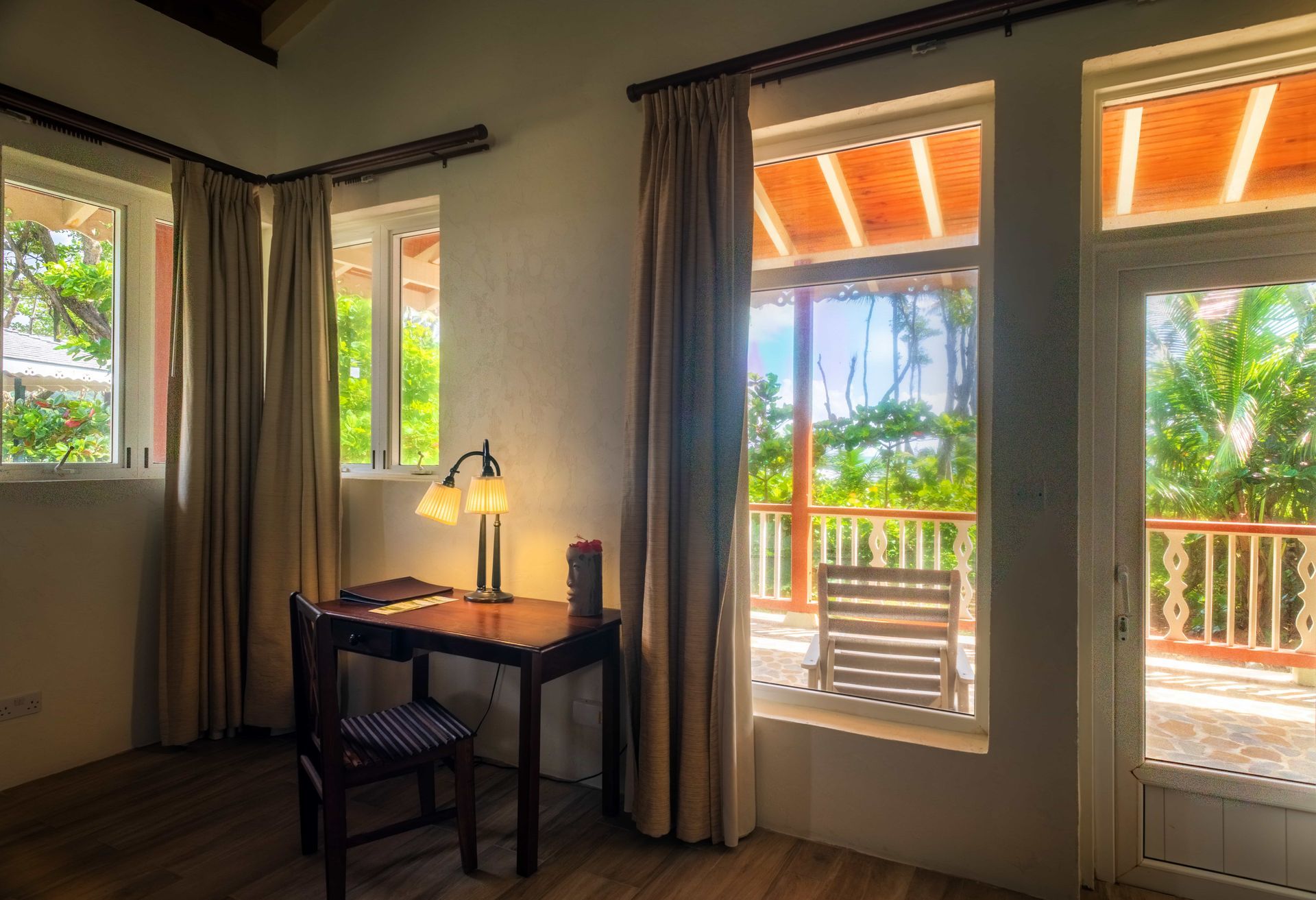 Ocean View Junior Suites, Rosalie Bay Resort
