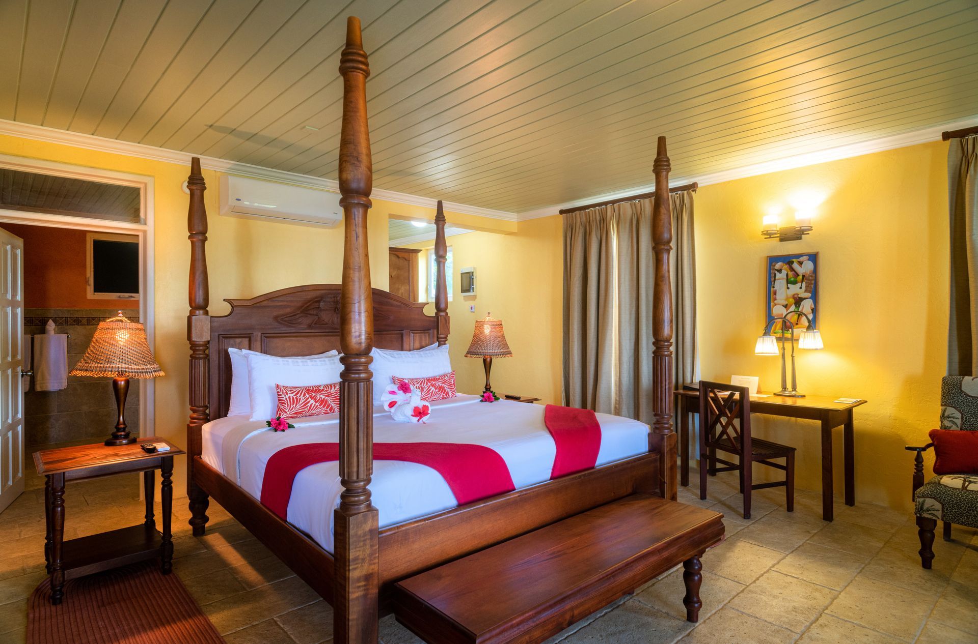 Celebrate your honeymoon experience in our luxurious Rosalie Bay Eco Resort & Spa