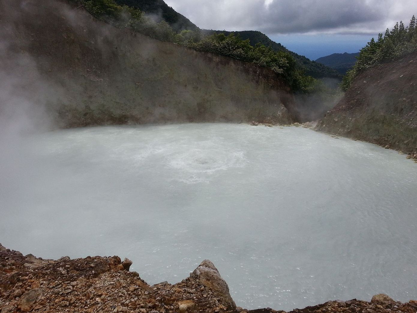 Explore the nature island and discover the breathtaking beauty of Dominica, the Caribbean’s Nature Island.