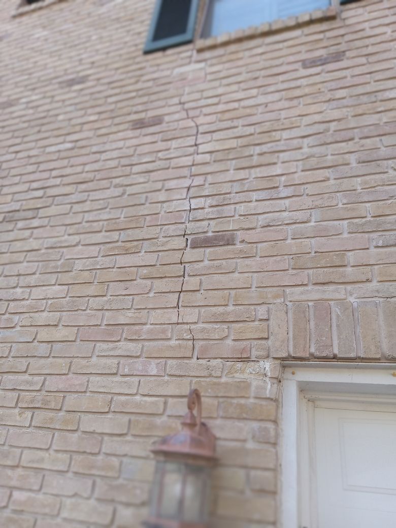 Cracks – San Antonio, TX – Texas Foundation Repair & Remodeling LLC