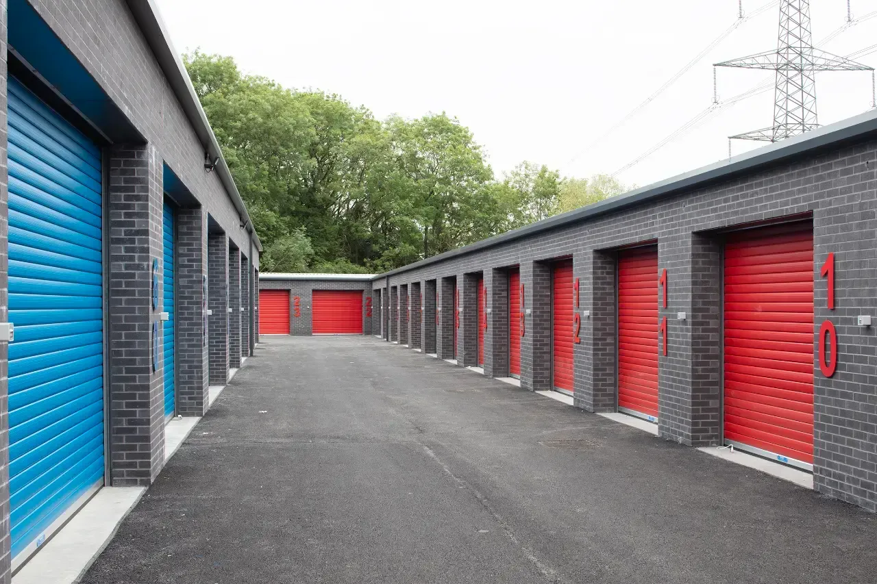 Lincoln self storage photo 34