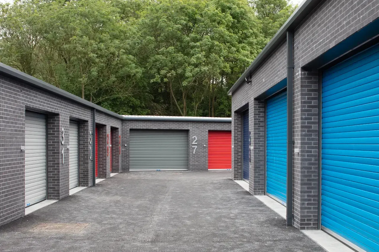 Lincoln self storage photo 21