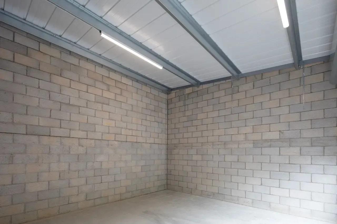 Lincoln self storage photo 20