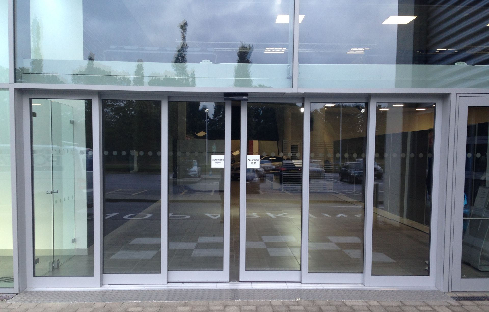 4 Leaf Telescopic Automatic Door
