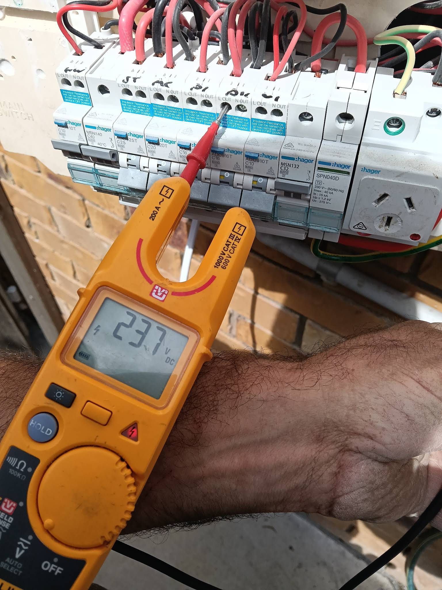 DC Active Electrical photo 4