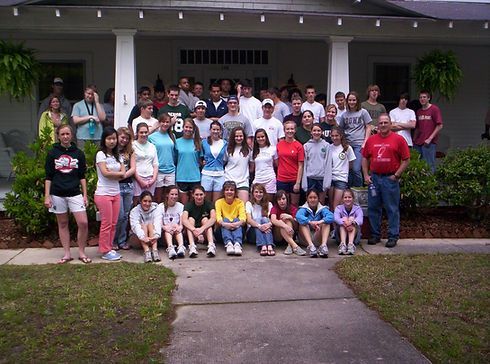 people Volunteering 5