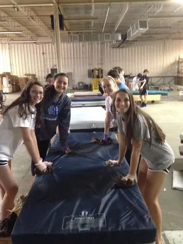 Student Volunteers 5