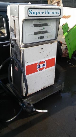 vintage Gulf benzine pomp