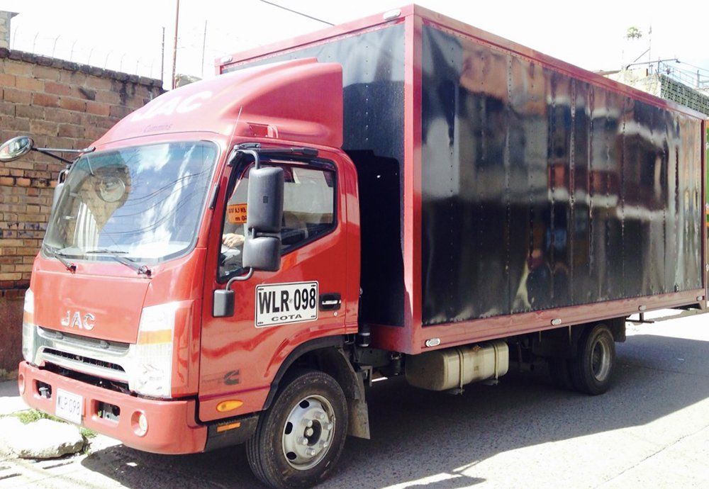 Carrocerías y Furgones Trucker S.A.S. - furgoneta personalizada