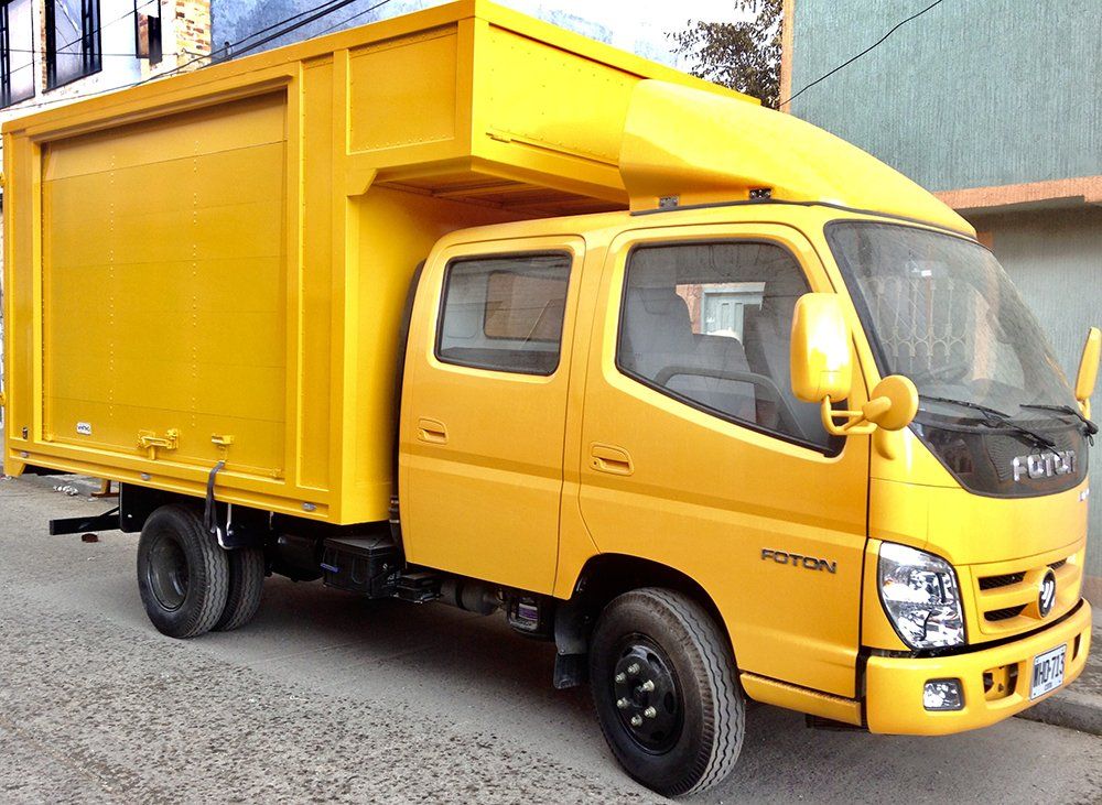 Carrocerías y Furgones Trucker S.A.S. - furgón doble cabina
