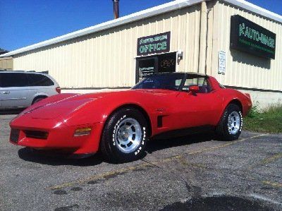 Red mid range sports car — Ann Arbor, MI — A2 Auto Image