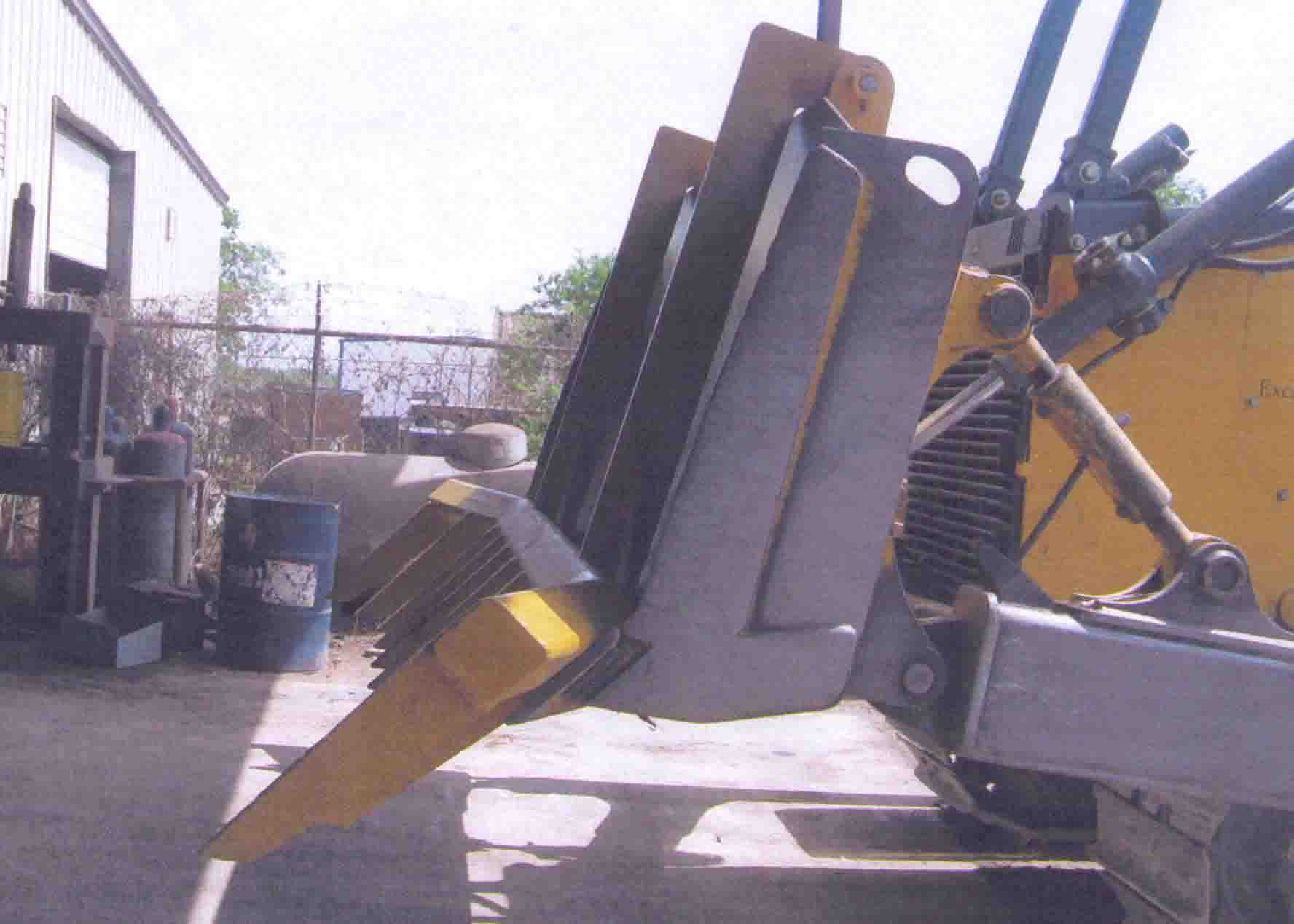 Pin-On Stacker Rake