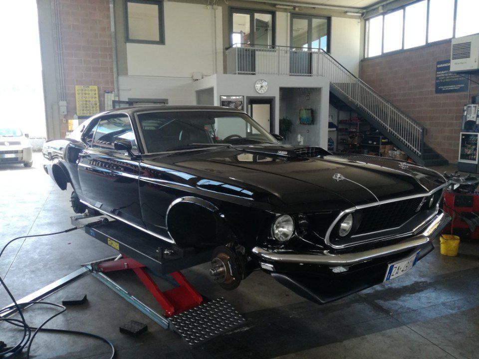 cambio gomme auto d'epoca