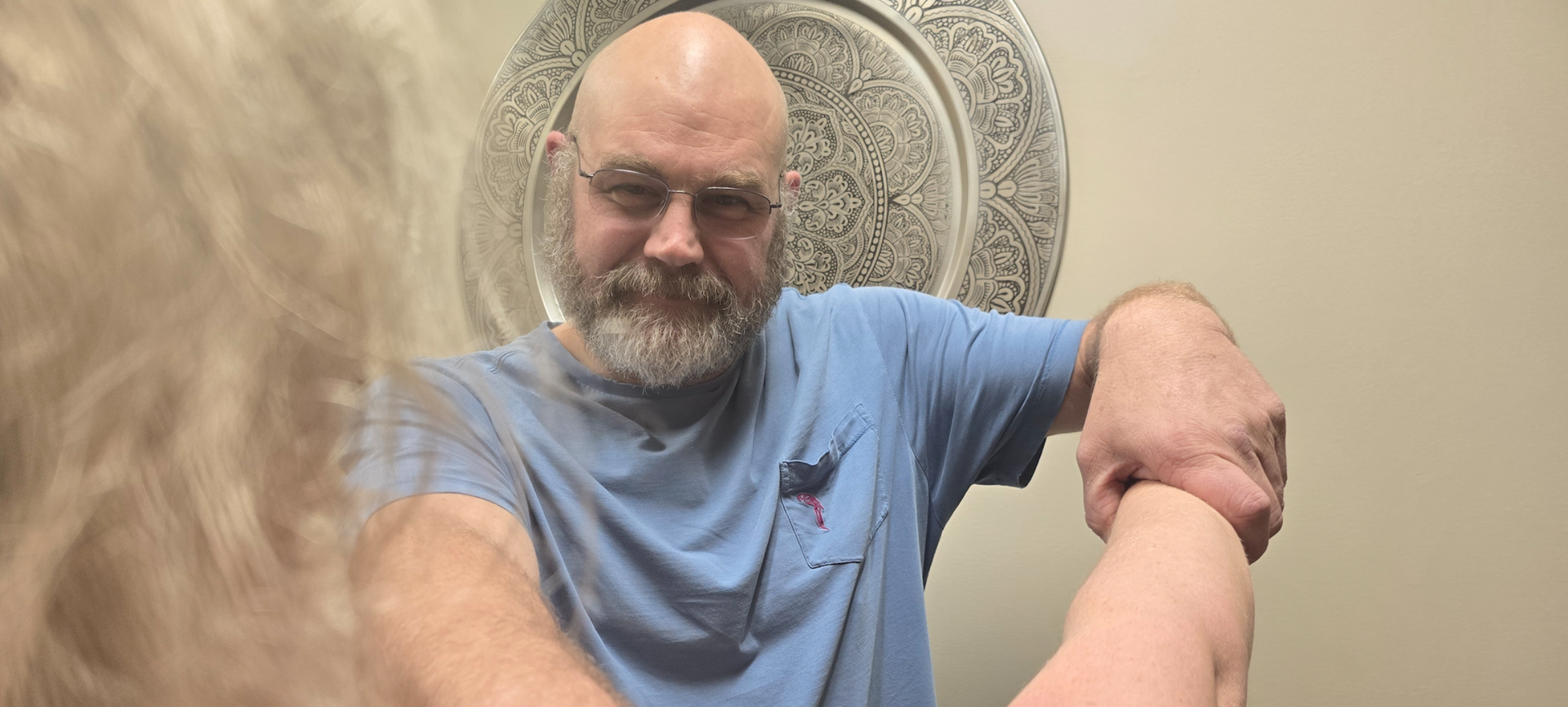 Stretching the shoulder