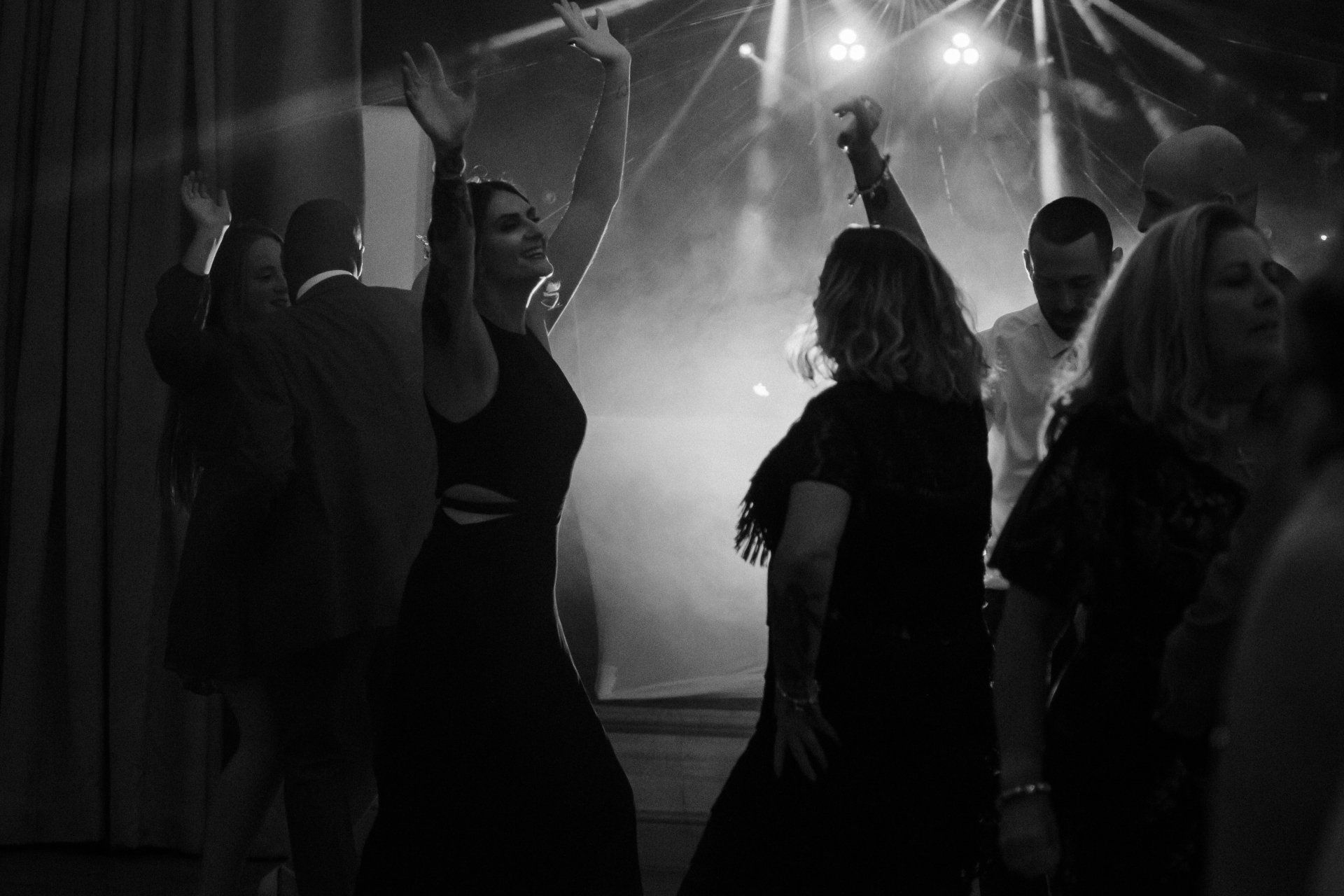 Amazing photographer highlights the special and personal moments of the wedding