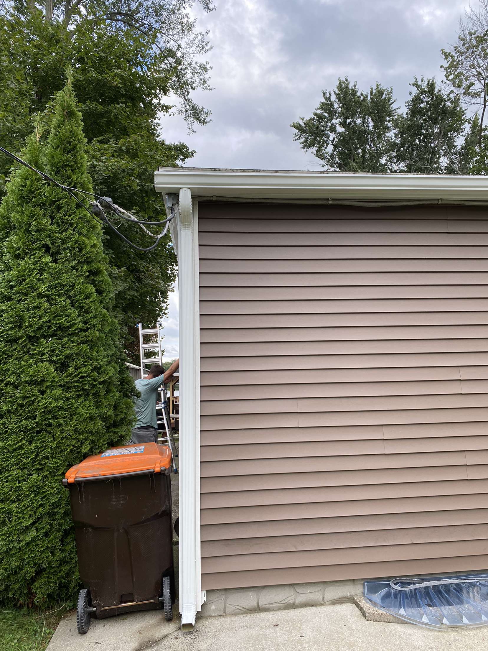 Aluminum k-style gutters for a residential home in Longmeadow, MA