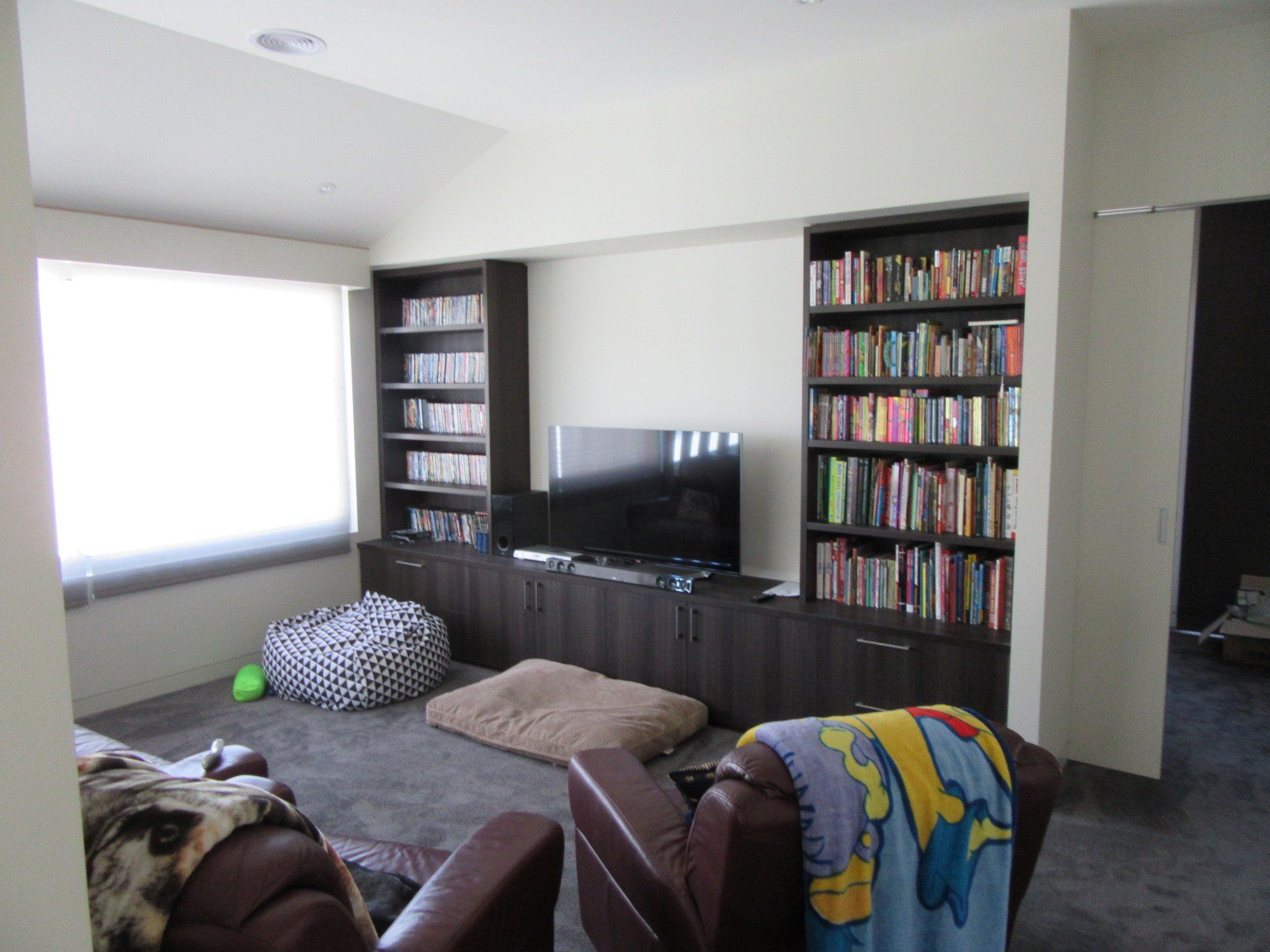 lounge room