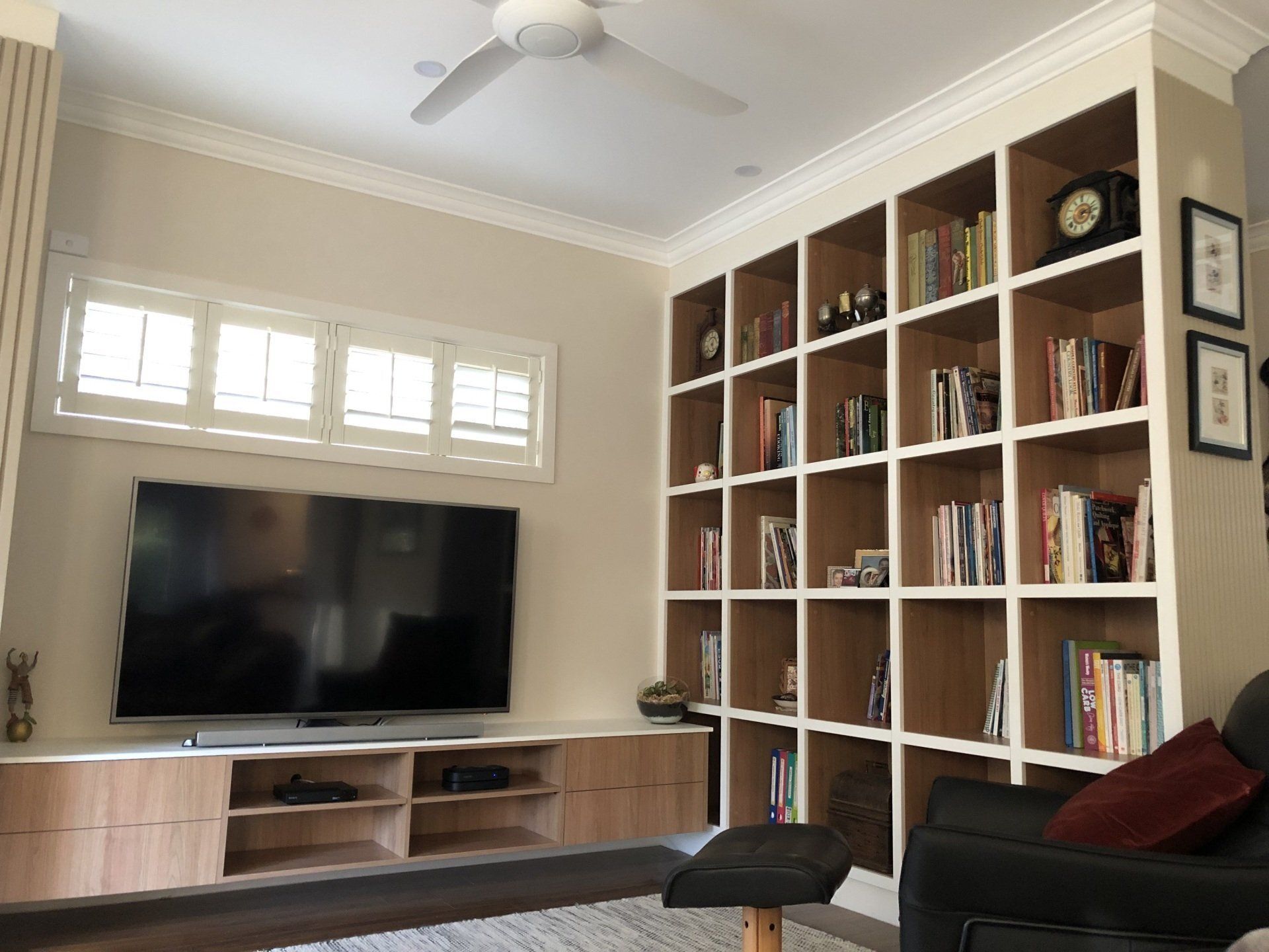 lounge room