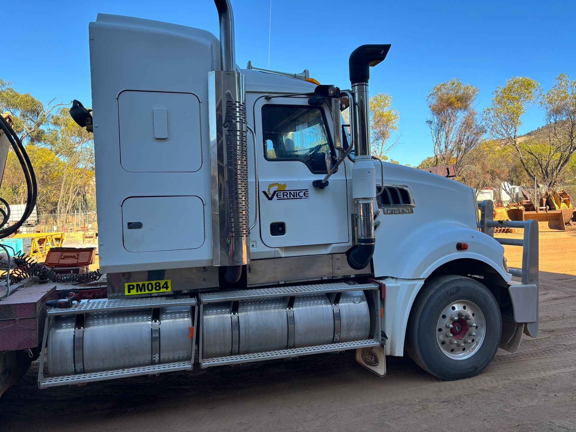 Mack Trident (2010)