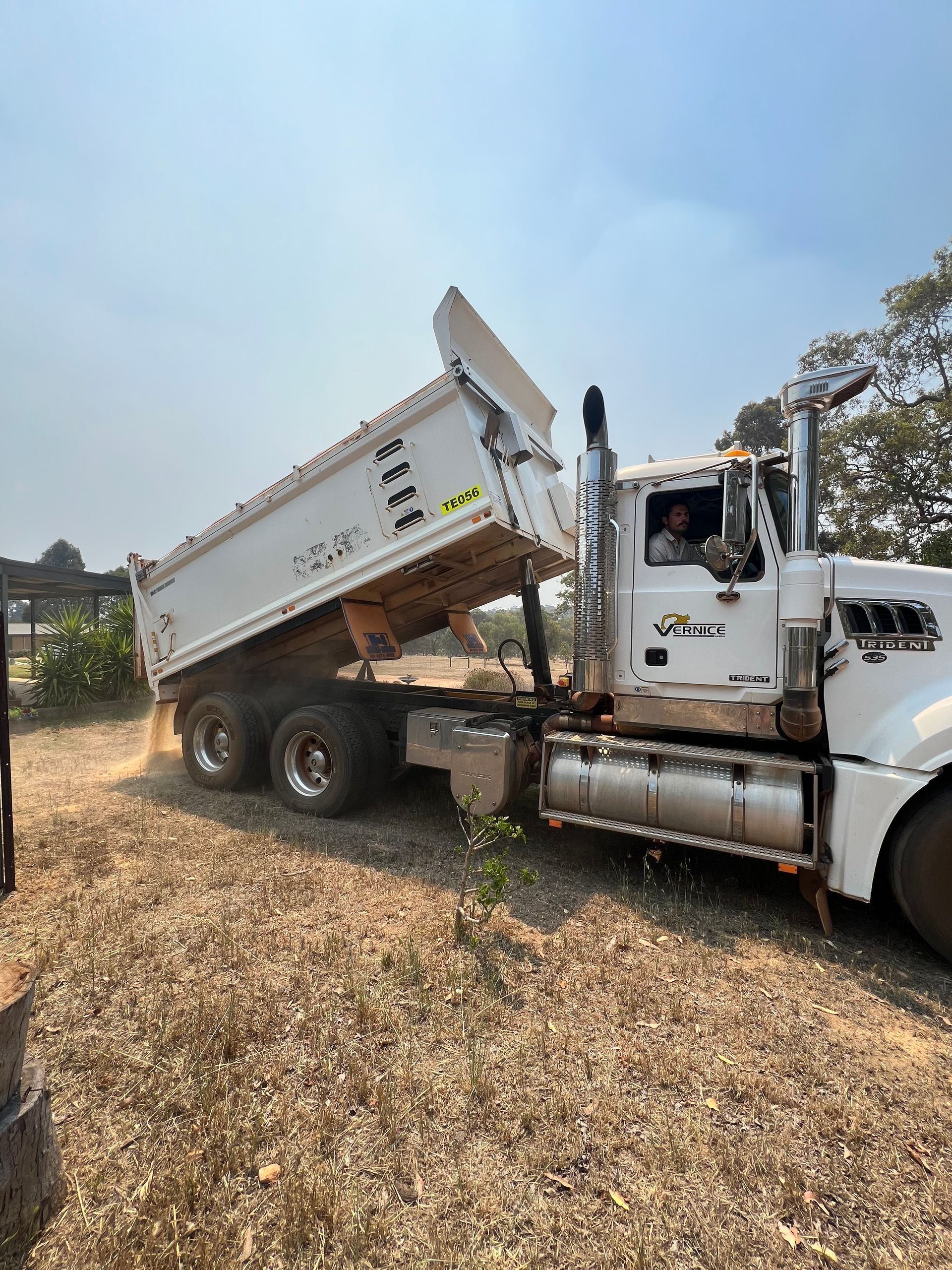 Mack Trident (2016)