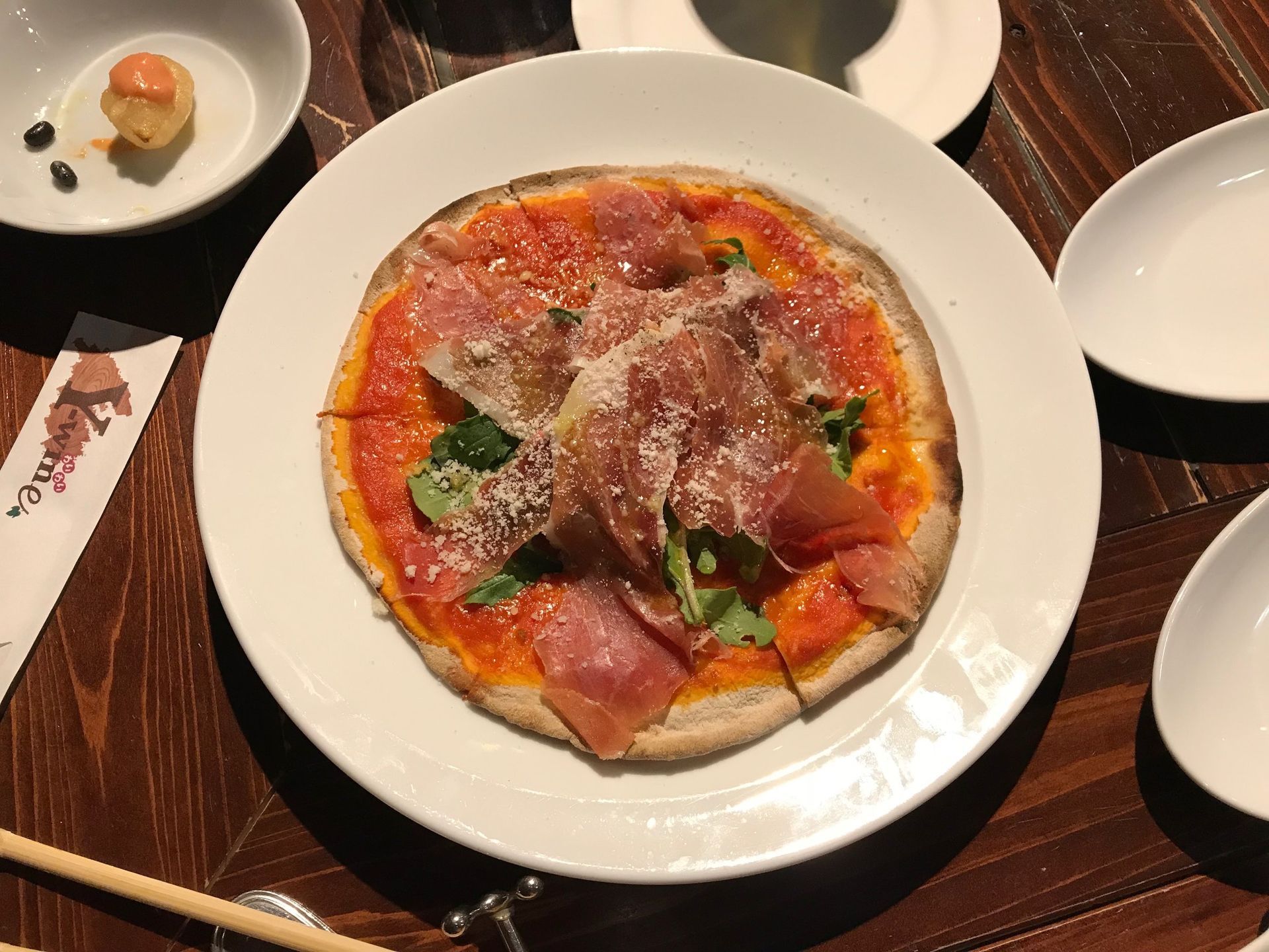 small gourmet pizza Japan