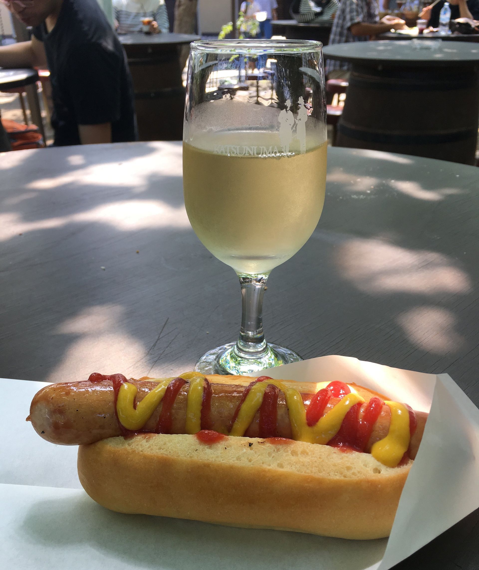 hotdog with wine Japan