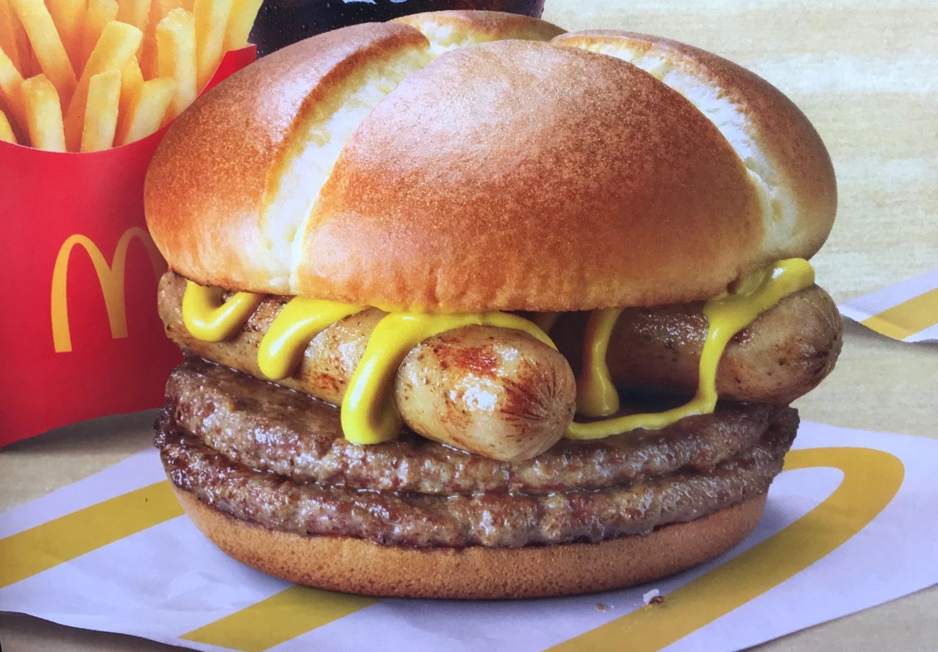 McDonalds sign China