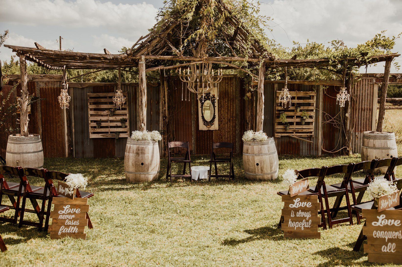 Outdoor Fantasy Wedding Pavilion - Shabby Chic - Crystal - Fantasy Wedding Venue