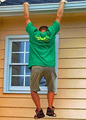Seamless Gutter Network repair man testing the new installed gutter