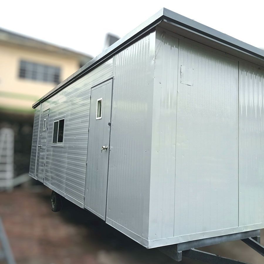 Oficina móvil con baño y privado 2.40 x 8.00m