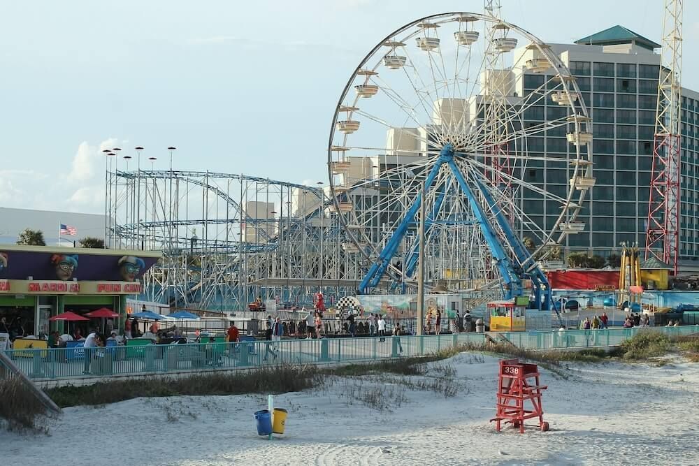 shuttle to Daytona Beach Boardwalk