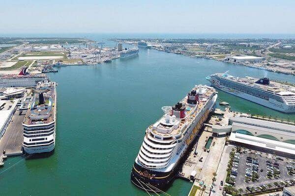 Mercedes Sprinter Chauffeur Limo Service to Port Canaveral