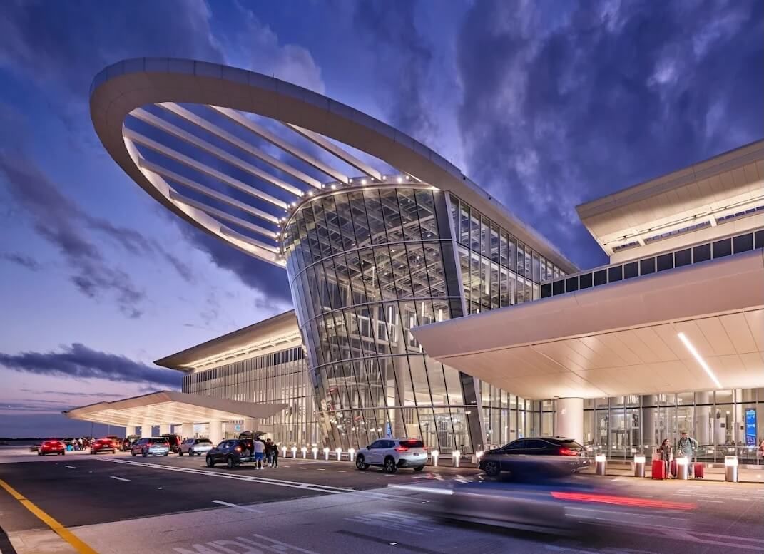 Orlando International Airport (MCO) limo service